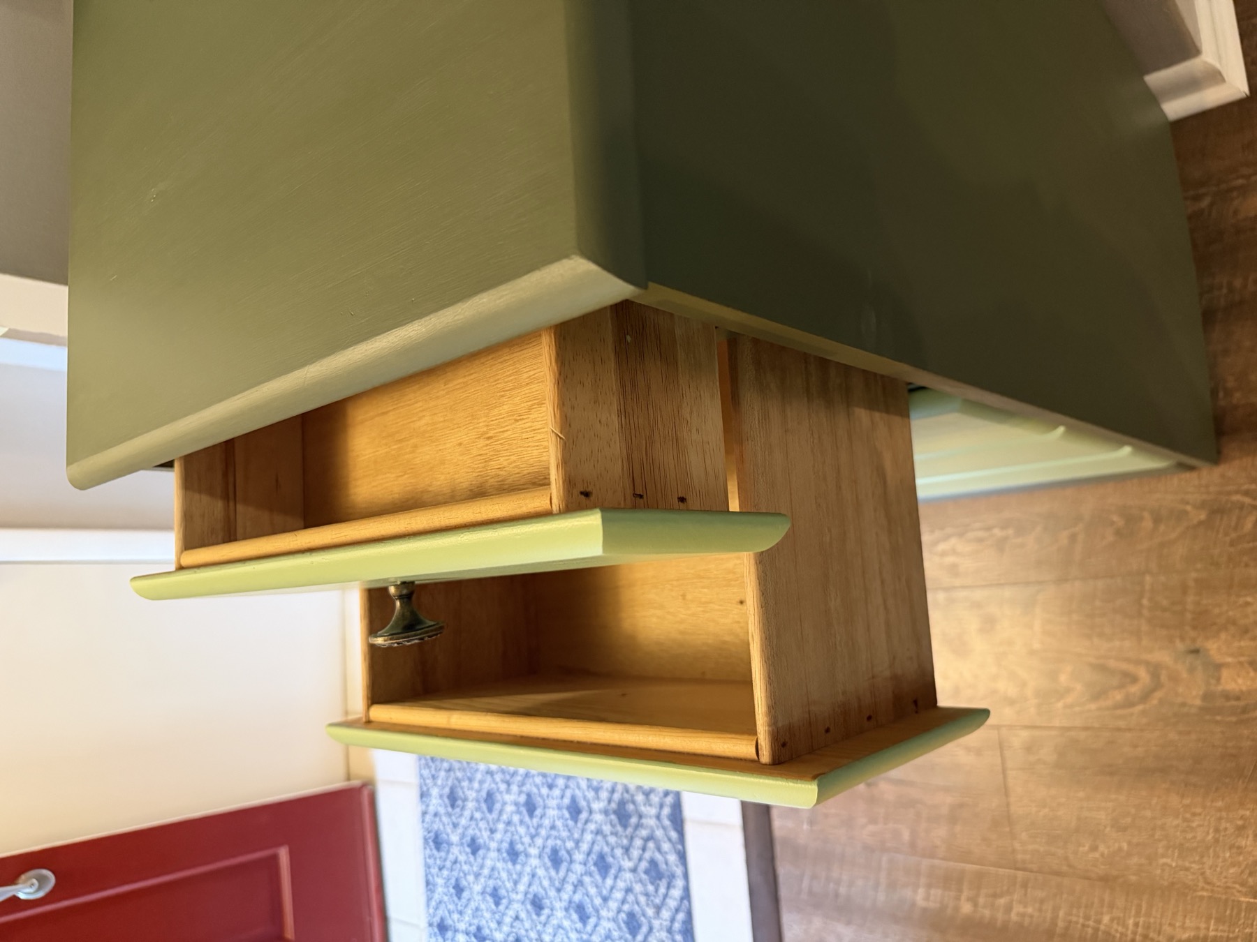 Avocado Dresser photo 4