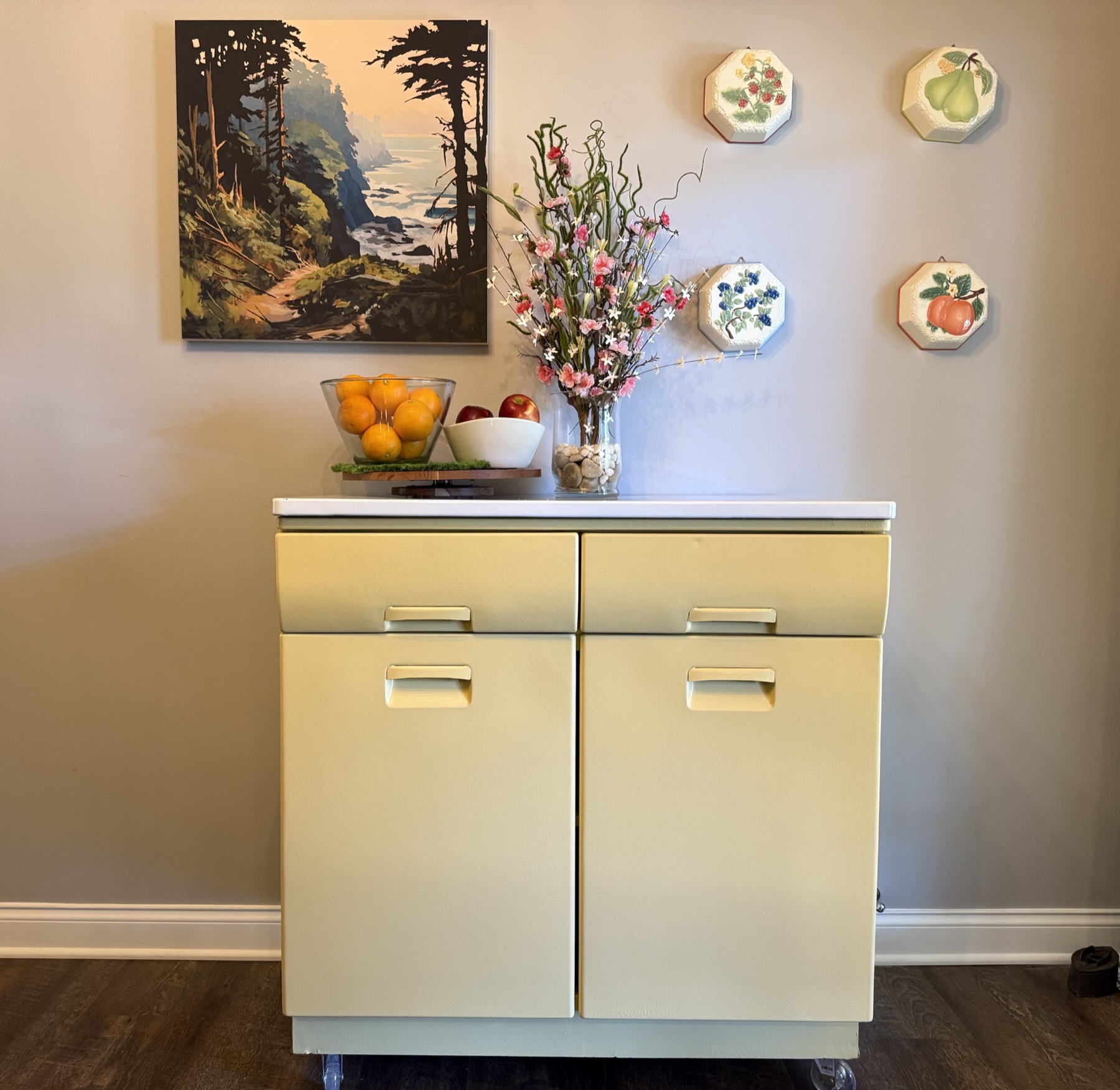 Kitchen Cabinet